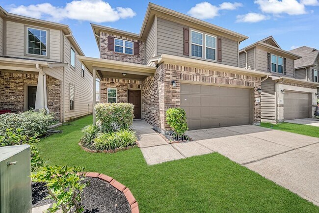 Foto del edificio - 15815 Grey Boulder Dr