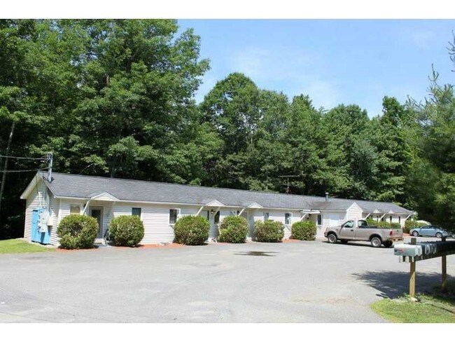 Building Photo - 176 Augusta Rd