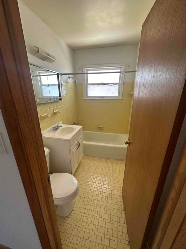 Building Photo - 2382 S 92nd St