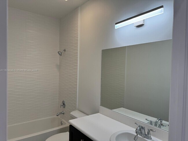 Foto del edificio - 3526 NW 29th Ct