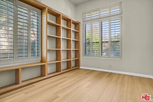 Foto del edificio - 2605 Country Ln