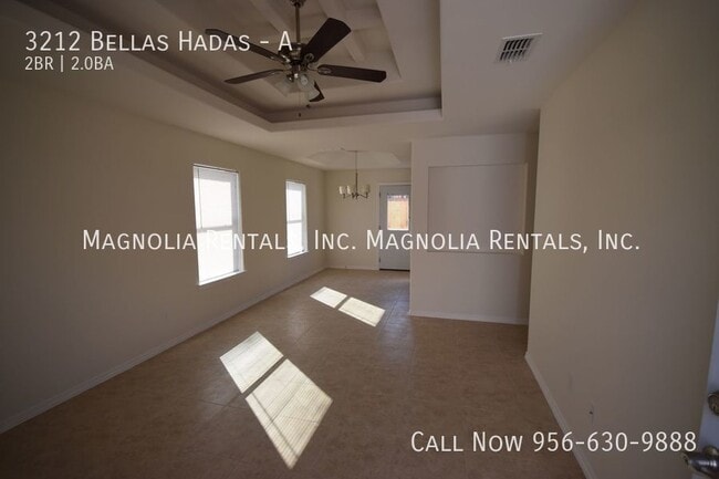 Building Photo - 3212 Bellas Hadas St