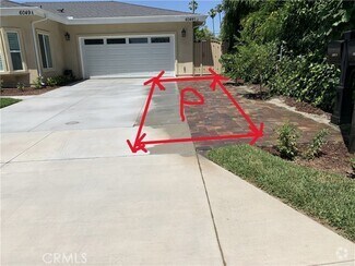 Building Photo - 6049 Encinita Ave