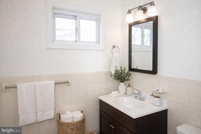 Foto del edificio - 2309 E York St