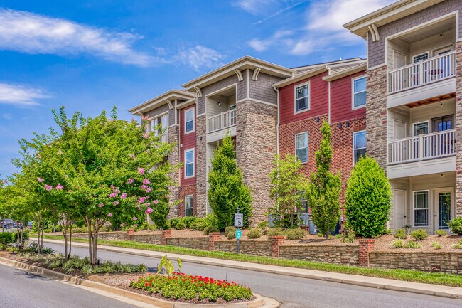 Foto del edificio - Revere at Lake Wylie