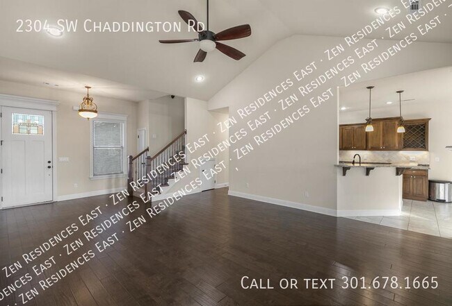 Building Photo - 2304 SW Chaddington Rd
