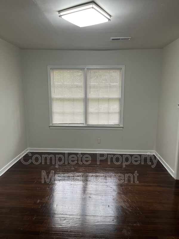 Building Photo - 4208 50th Ave N