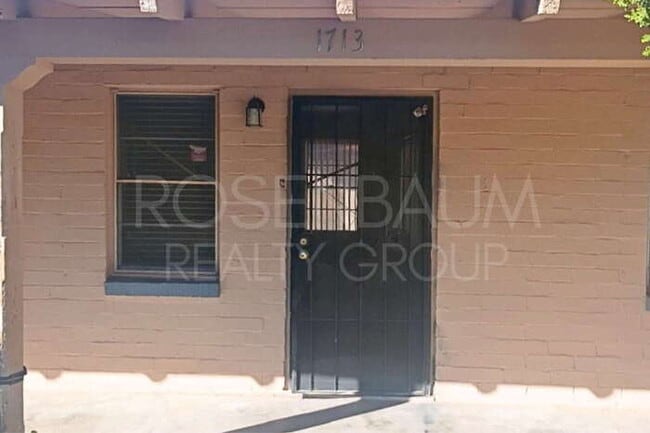 Foto del edificio - 1713 N Village Dr