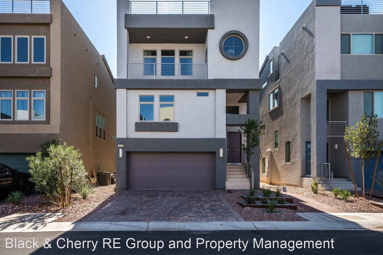 Primary Photo - 3 br, 2.5 bath House - 8115 Carpenter Cree...