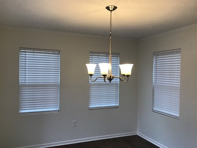 Foto del edificio - 280 Coyote Dr