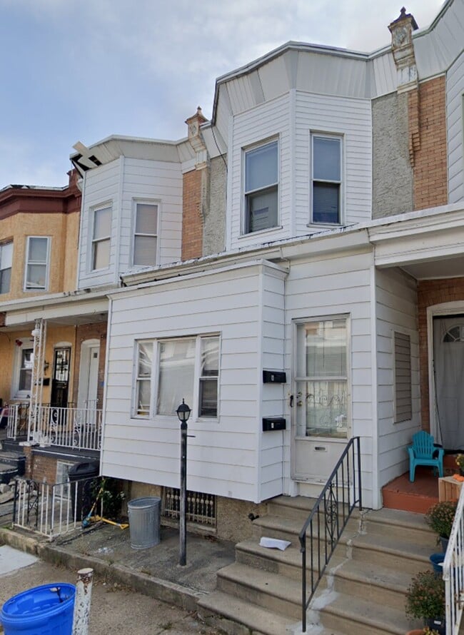 Building Photo - 5630 Pemberton St