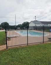 Building Photo - 119 Commons Dr