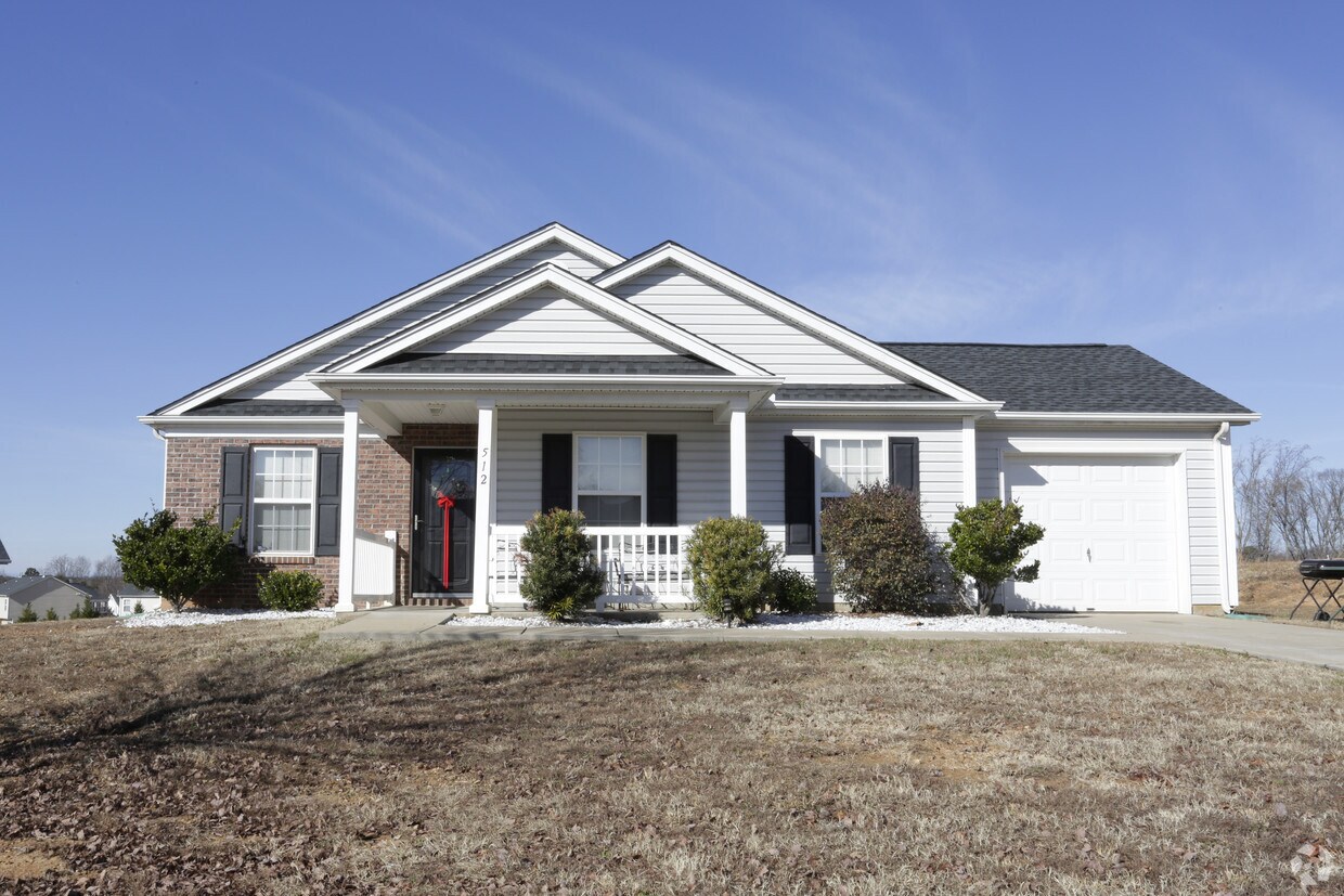 Foto principal - Country Garden Estates