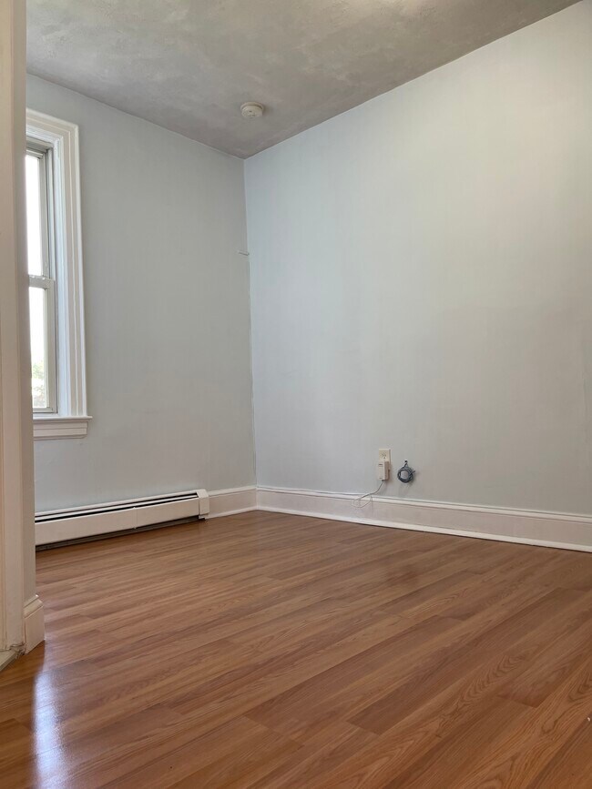 Building Photo - 4212 Digney Ave