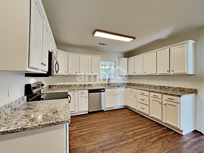 Foto del edificio - 817 Laramie Ct