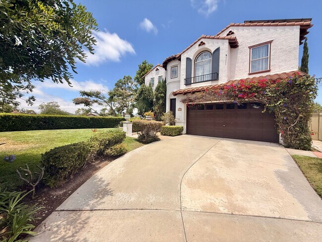 Foto del edificio - Luxurious Tuscan Style Villa in San Diego - Entertainers Dream!