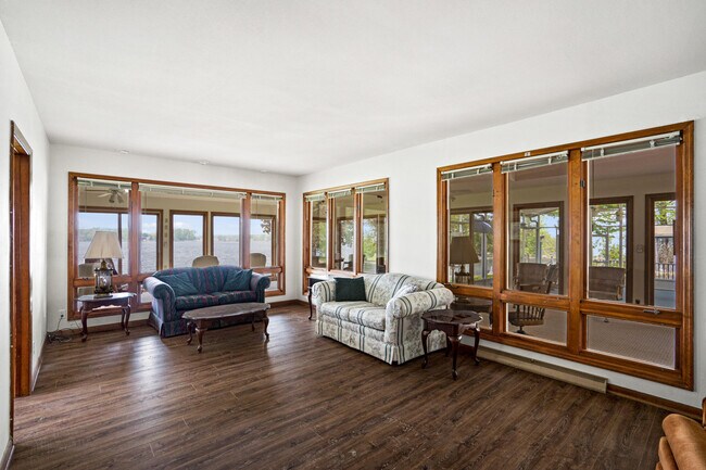 Foto del edificio - 28820 Beach Dr