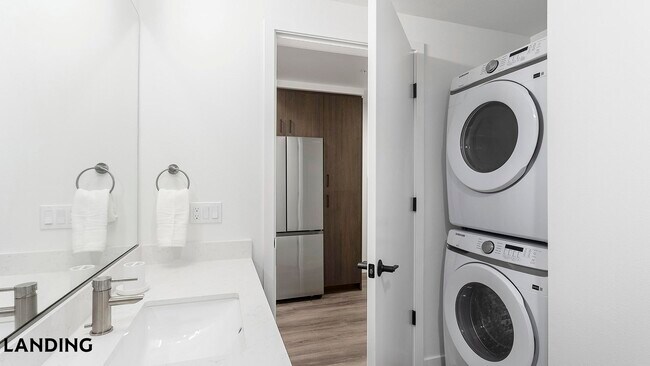 Foto del edificio - 8511 15th Ave NW