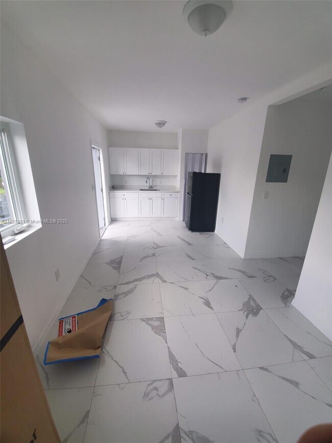 Foto del edificio - 1718 SW 57th Ave