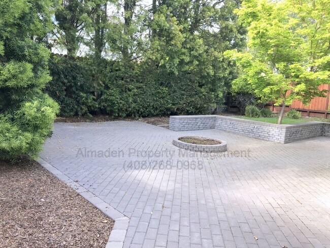 Foto del edificio - Old Almaden Winery Home with Central A/C &...