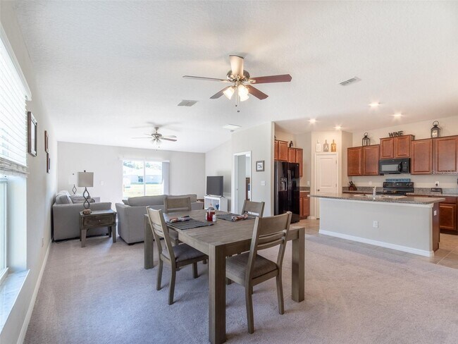 Building Photo - 10243 Strawberry Tetra Dr