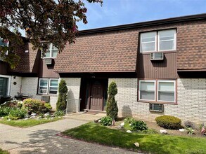 Building Photo - 6 Church Ln