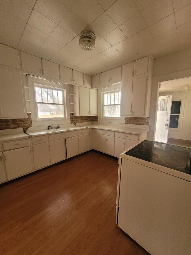 Foto del edificio - $825 - 3 bed 1 bath - Single Family Home