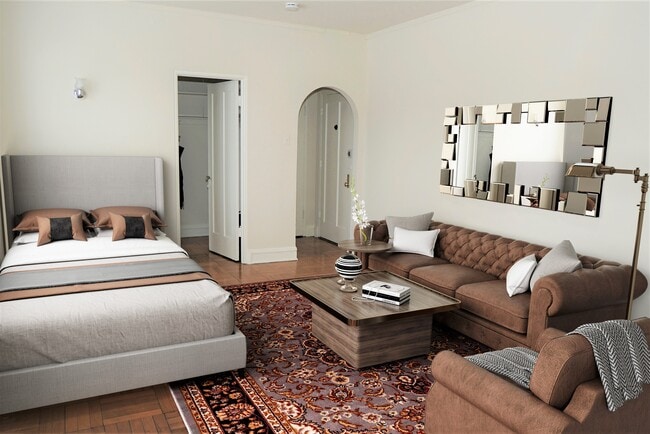 Building Photo - 1628 Sherwin