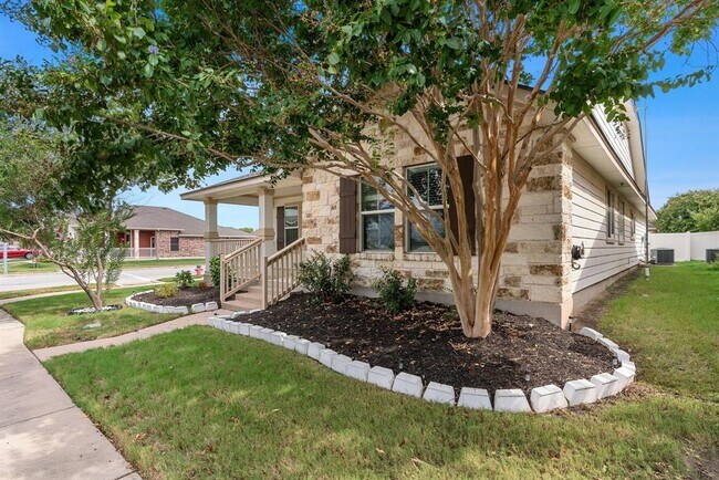 Building Photo - 700 Niobrara River Dr