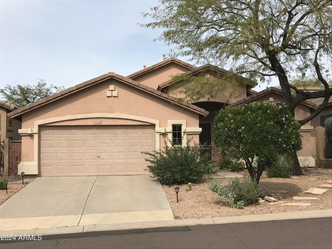 Foto principal - 16080 N 106th Way