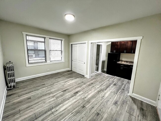 Foto del edificio - 839 W Sheridan Rd