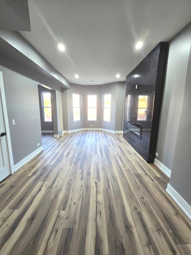 Foto del edificio - 3732 S Calumet Ave