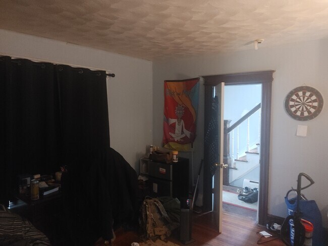 Foto del edificio - 1366 Stanley St