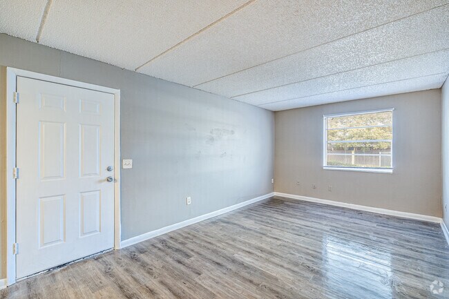 2BR, 1BA - 875SF - Sala de estar - Morningside