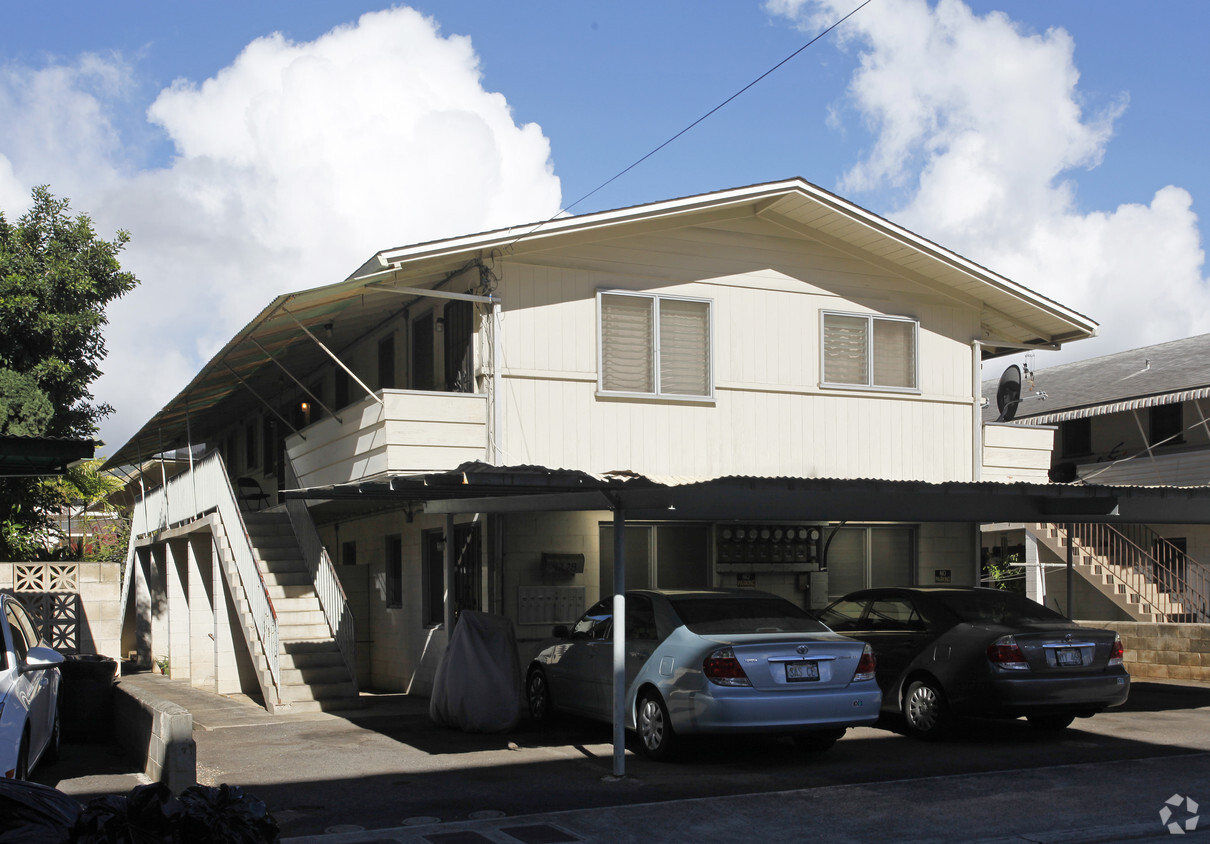 Primary Photo - 1228 Makaloa St