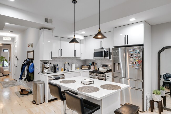 Foto del edificio - 287 Webster Ave