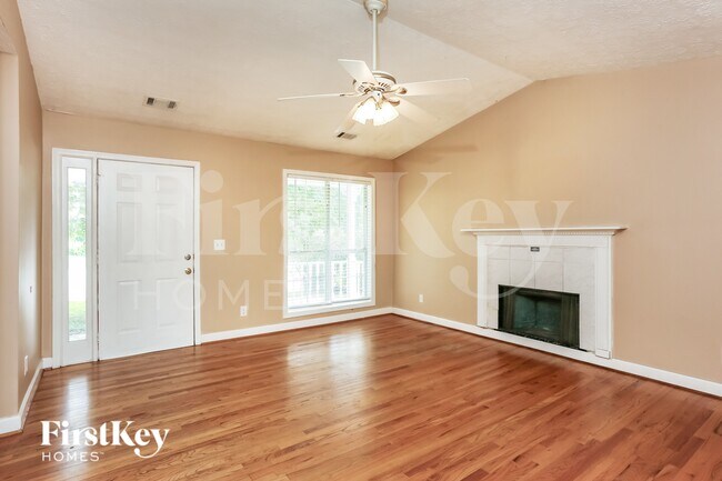 Foto del edificio - 5082 Memory Ln