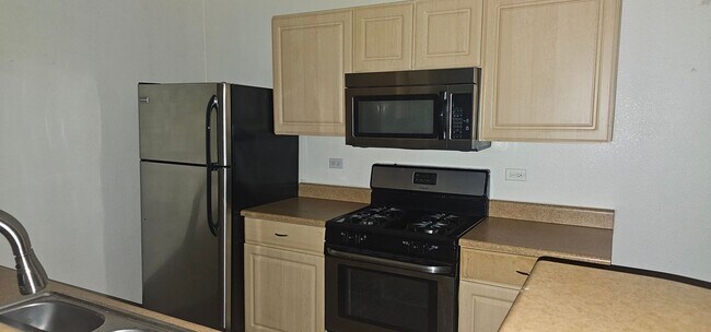 Foto del edificio - 8250 N Grand Canyon Dr