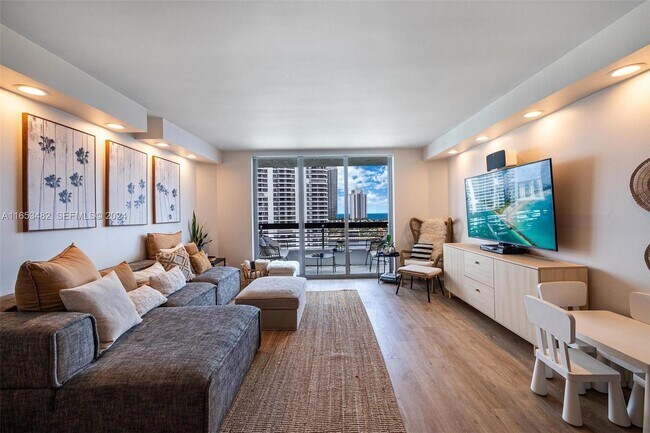 Foto del edificio - 3600 Mystic Pointe Dr