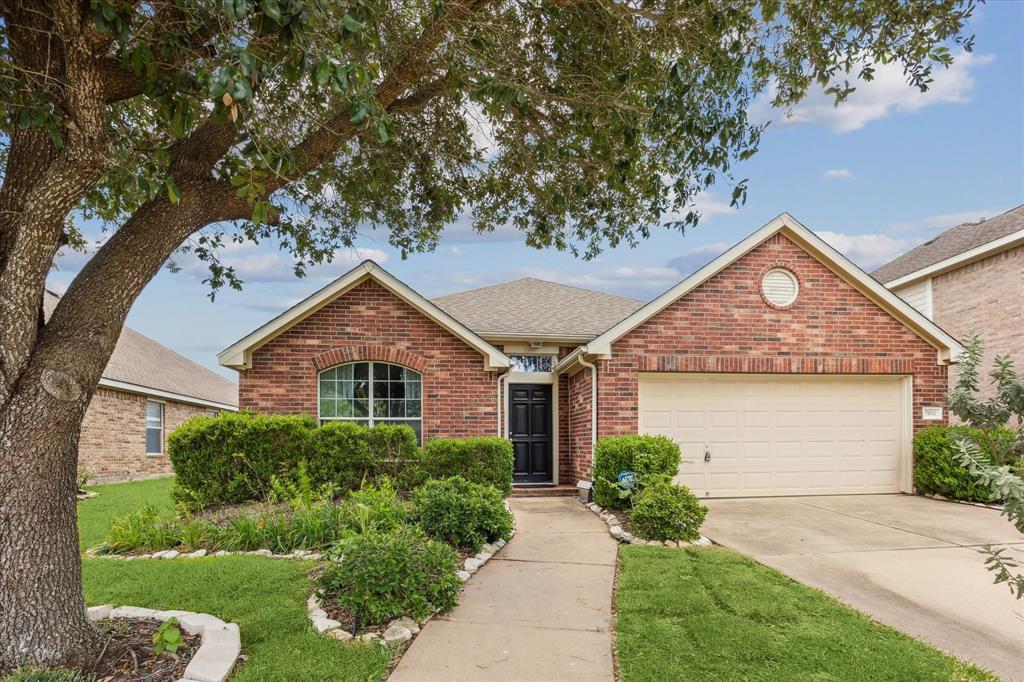 Primary Photo - 7034 Cornflower Ln
