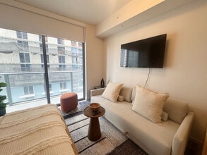 Building Photo - 11 NE 6th St