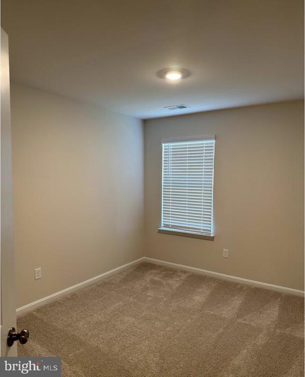 Foto del edificio - 219 Centergate Dr