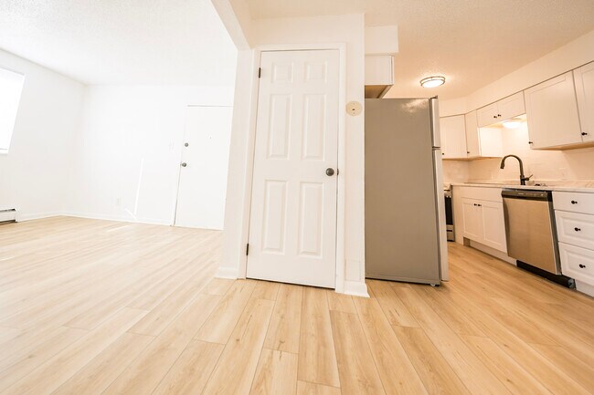 Foto del edificio - Quitman Grove Apartments