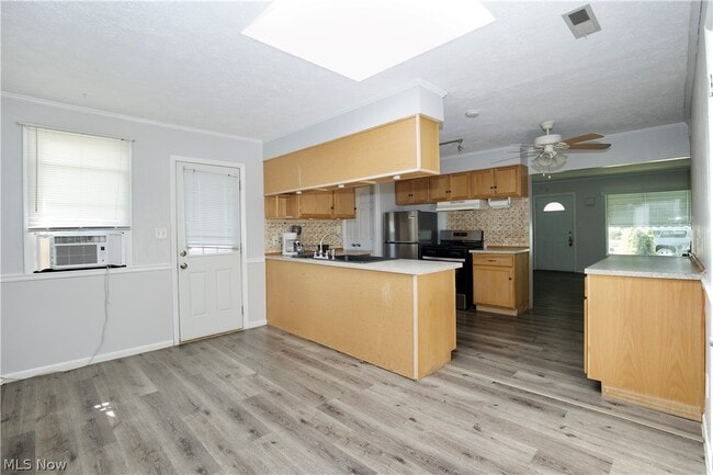 Building Photo - 6117 Ira Ave