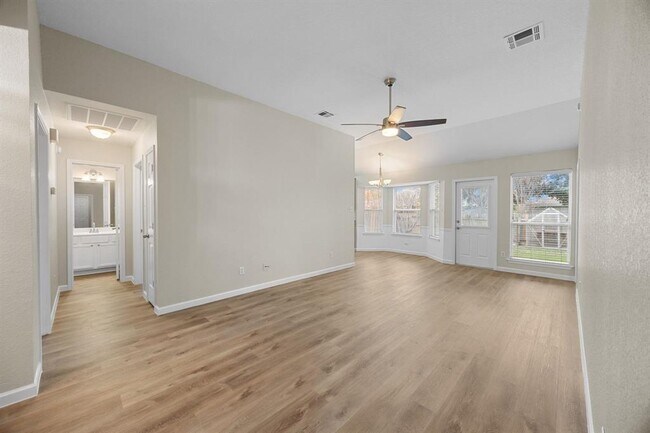 Foto del edificio - 109 Rosemary Cove