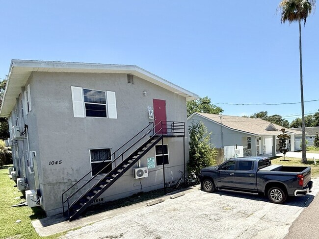 Foto del edificio - 1045 11th Ave NW