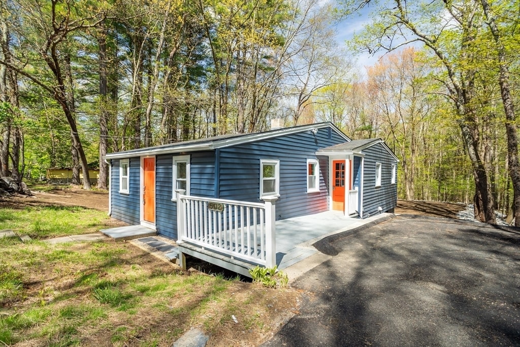 Primary Photo - 502 Brockelman Rd