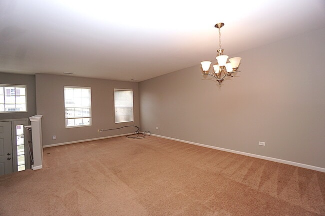 Building Photo - 24625 Patriot Square Dr S