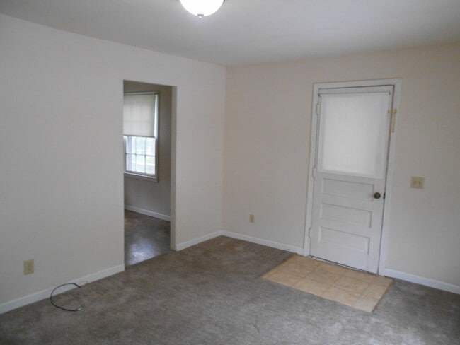Foto del edificio - 4405 E Bayley St