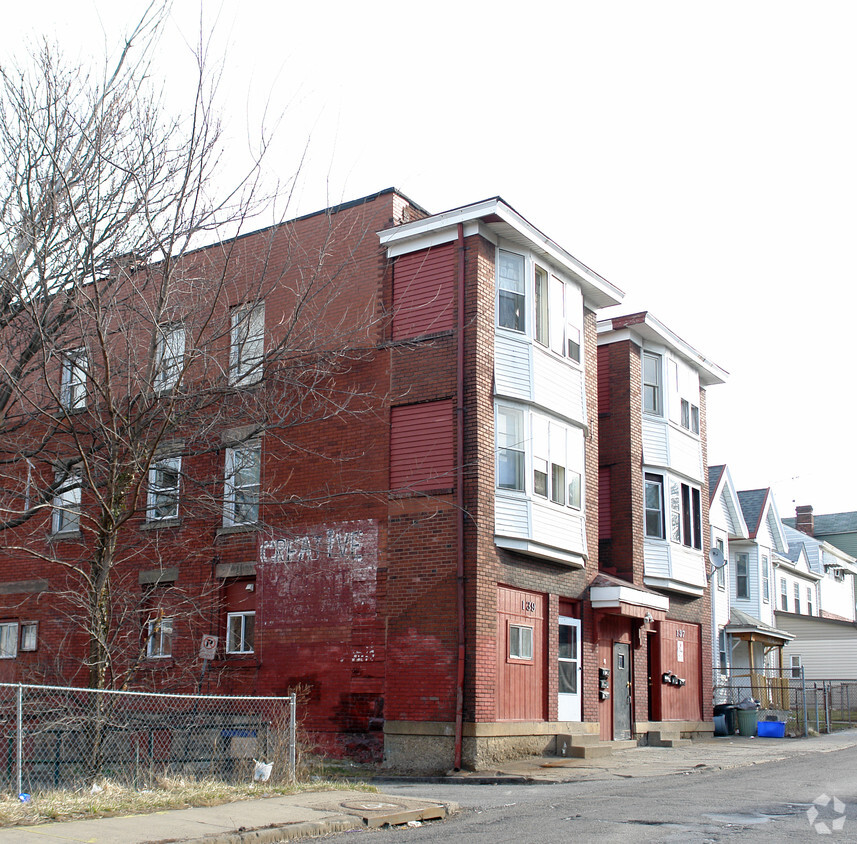 Primary Photo - 137-139 Bausman St